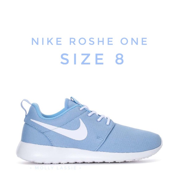 Nike Shoes - Nike ROSHE ONE • 8 • BLUE